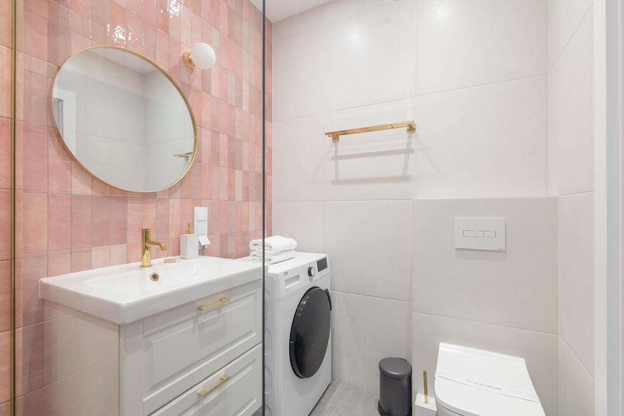 Burakowska Pastel Elegant Apartment Варшава Екстер'єр фото